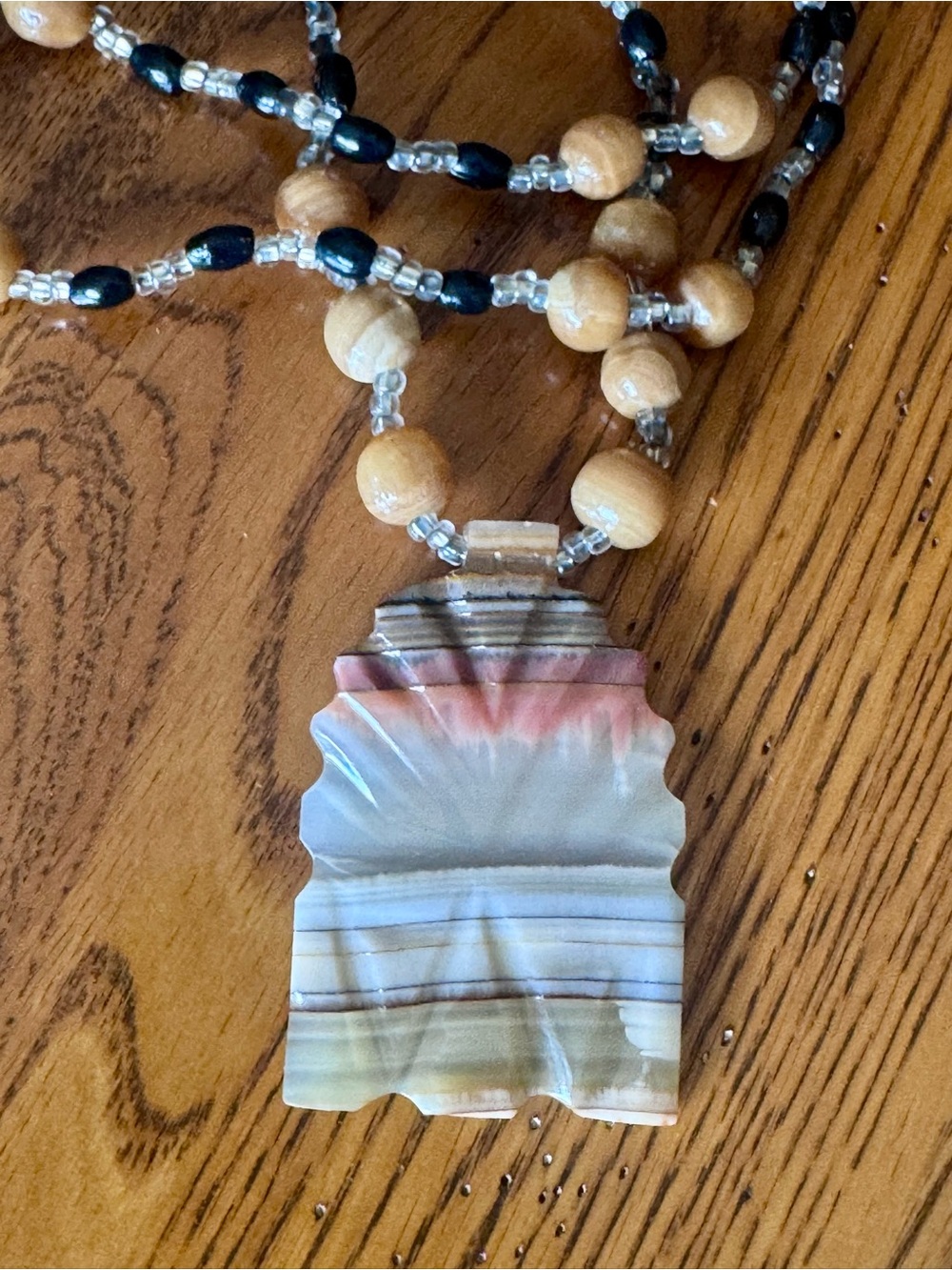 Vintage banded Agate Carved Pendant Beaded Necklace Natural Stone Statement